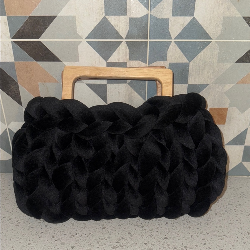Chic Black Woven Clutch with Wooden Handle